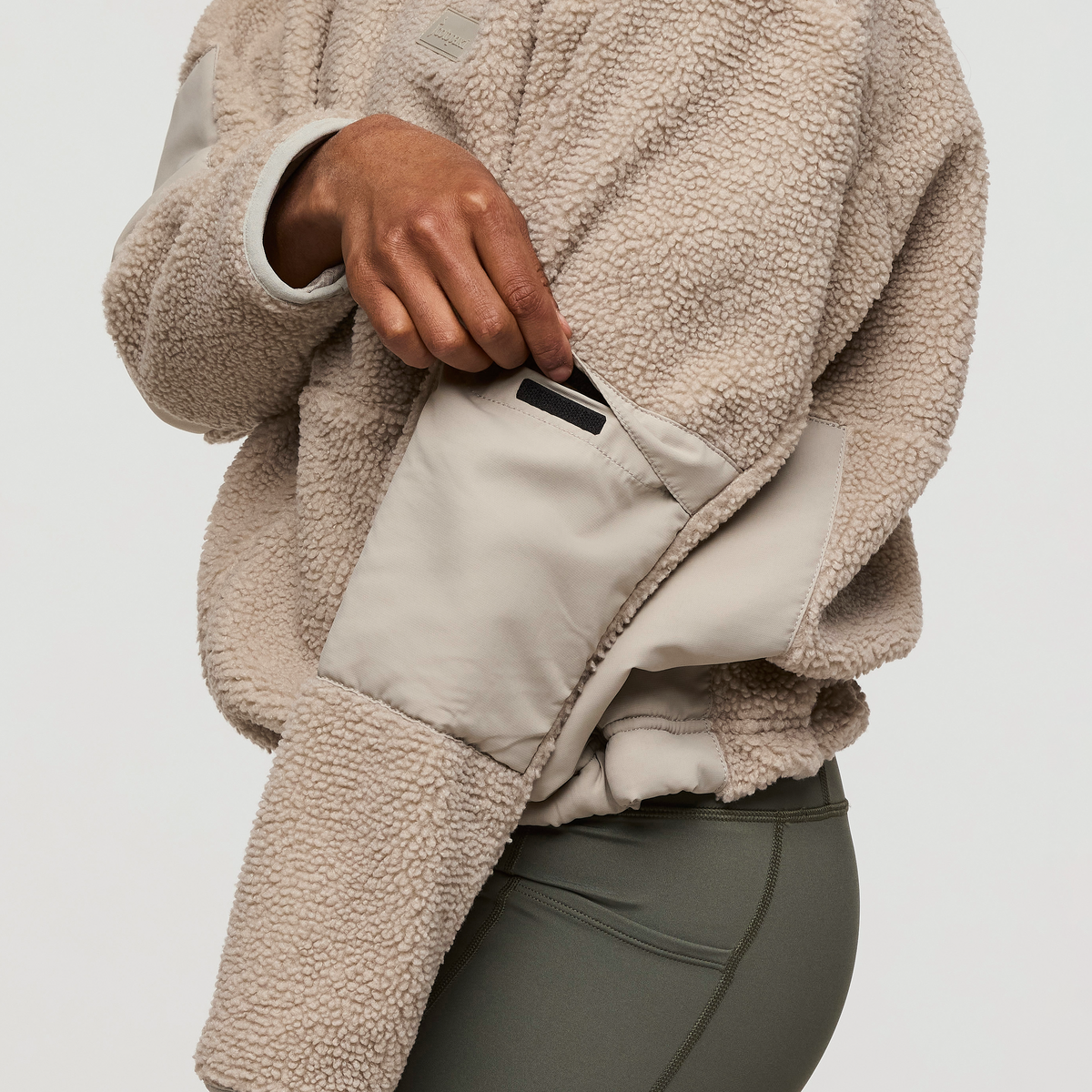 Bacano Fleece Jacket - Women's - Image 25