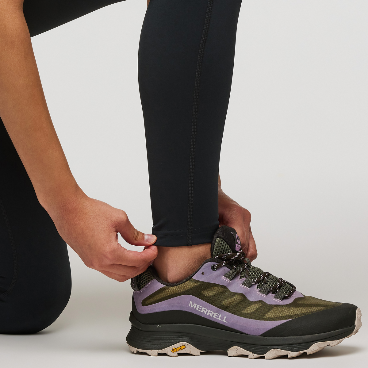 Muevo Tight - Women's - Image 5